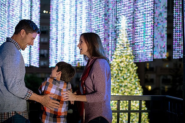 SEE “THE POLAR EXPRESS” IN ICE DURING CHRISTMAS AT GAYLORD PALMS!