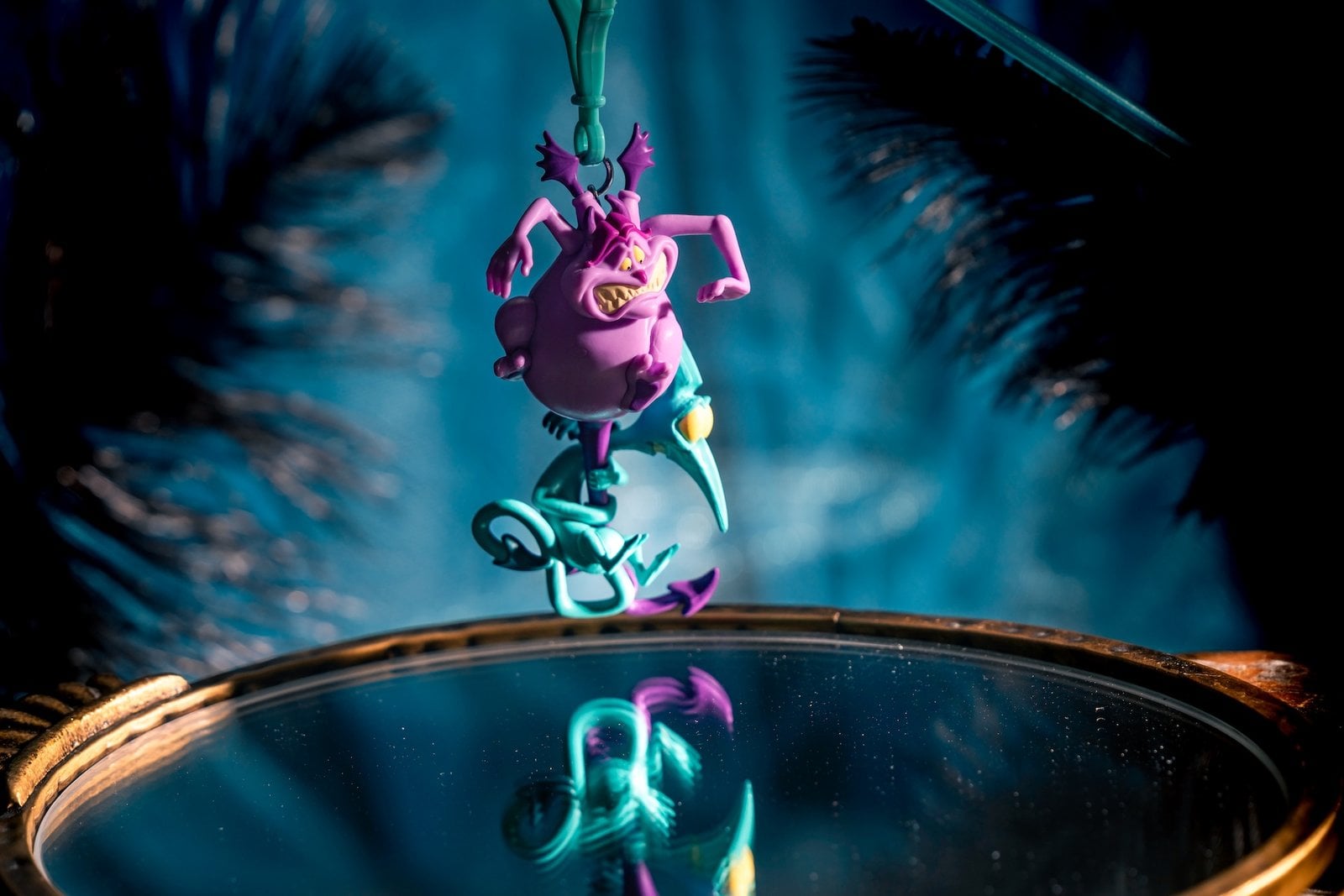 Pain and Panic straw clip from Hercules, Panic hanging from Pain's tail