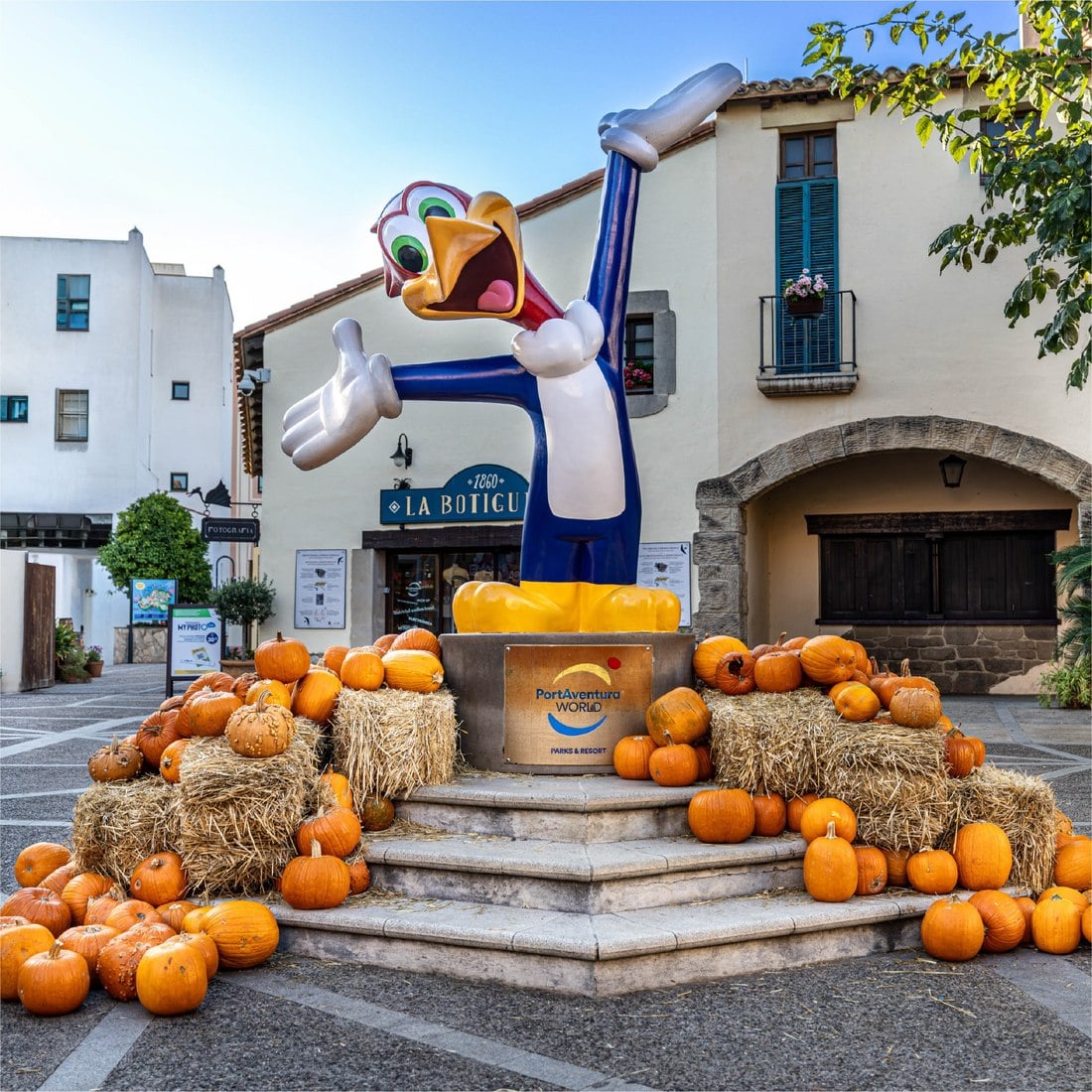 PortAventura World's plaza decorated with pumpkins for Halloween