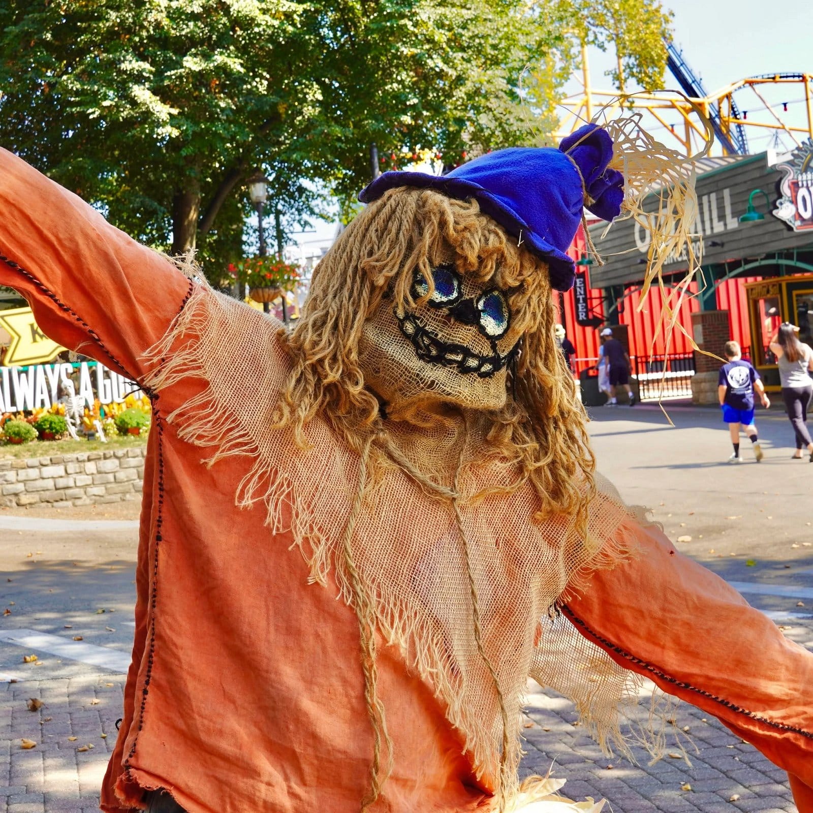 Trick-or-Treating in Ghostwood Estate at Kennywood Phantom Fall Fest 2026
