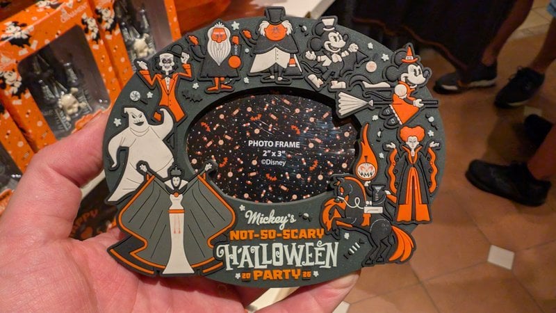 The glow-in-the-dark magnet photo frame from Mickey's Not-So-Scary Halloween Party 2026
