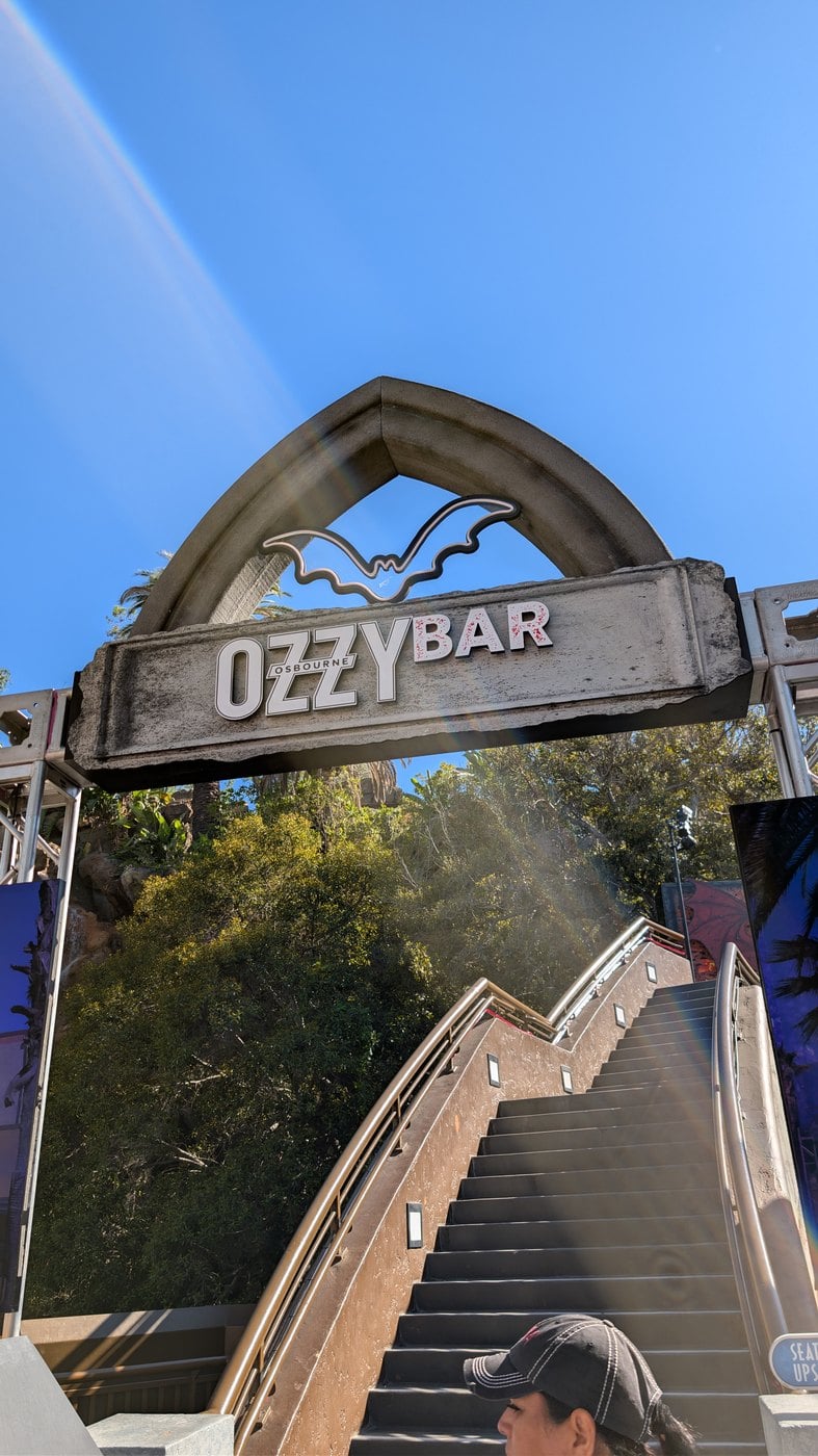 Ozzy's Bar on the Jurassic Terrace