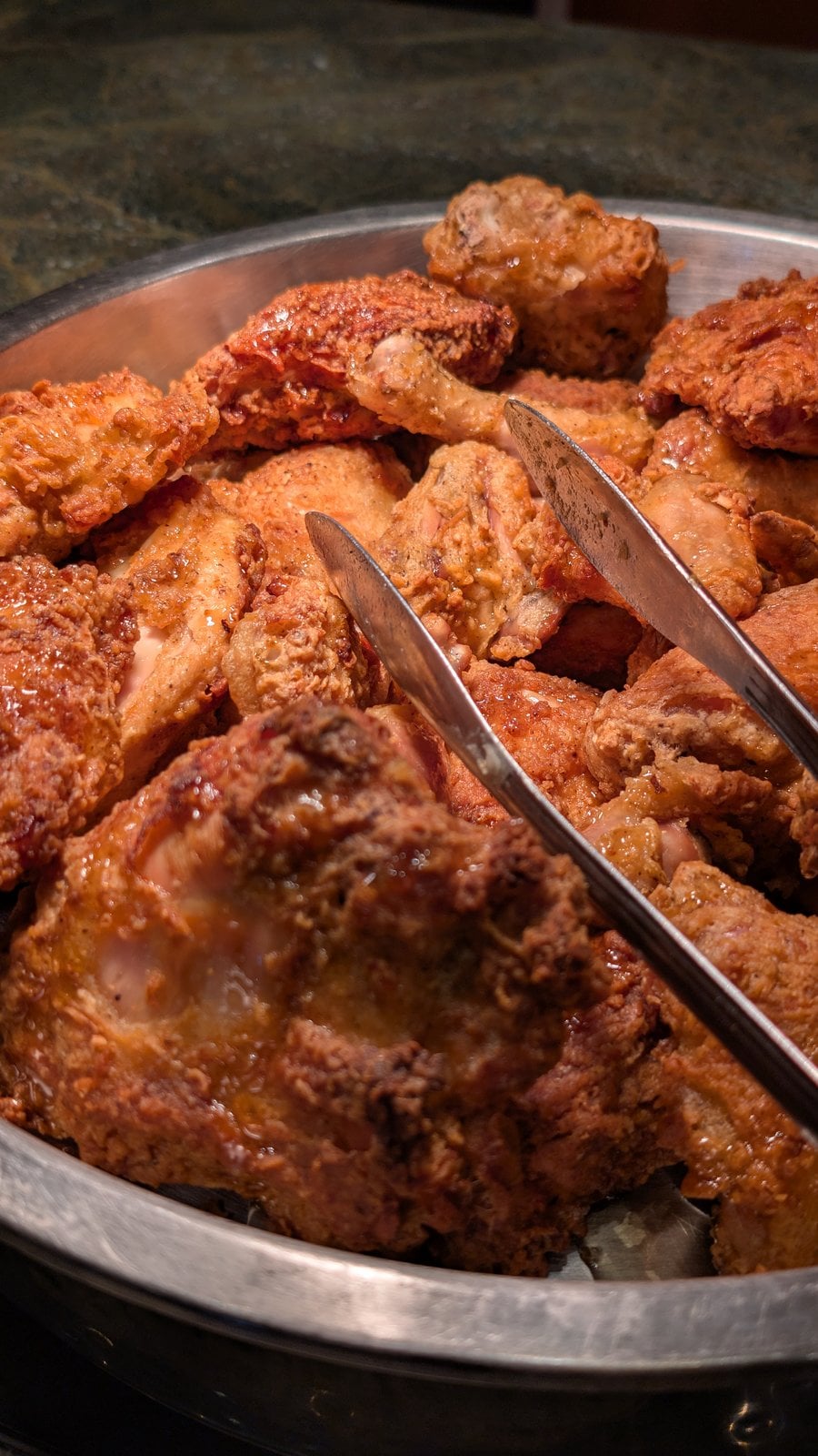 Fried chicken on the Storytellers Cafe dinner buffet