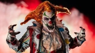 Halloween Horror Nights clown scareactor