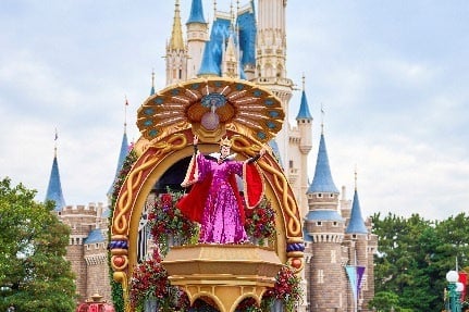 The Villains' Halloween Into the Frenzy parade float